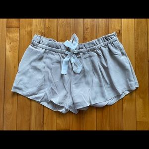 Aritzia Wilfred M Cream Satin Shorts